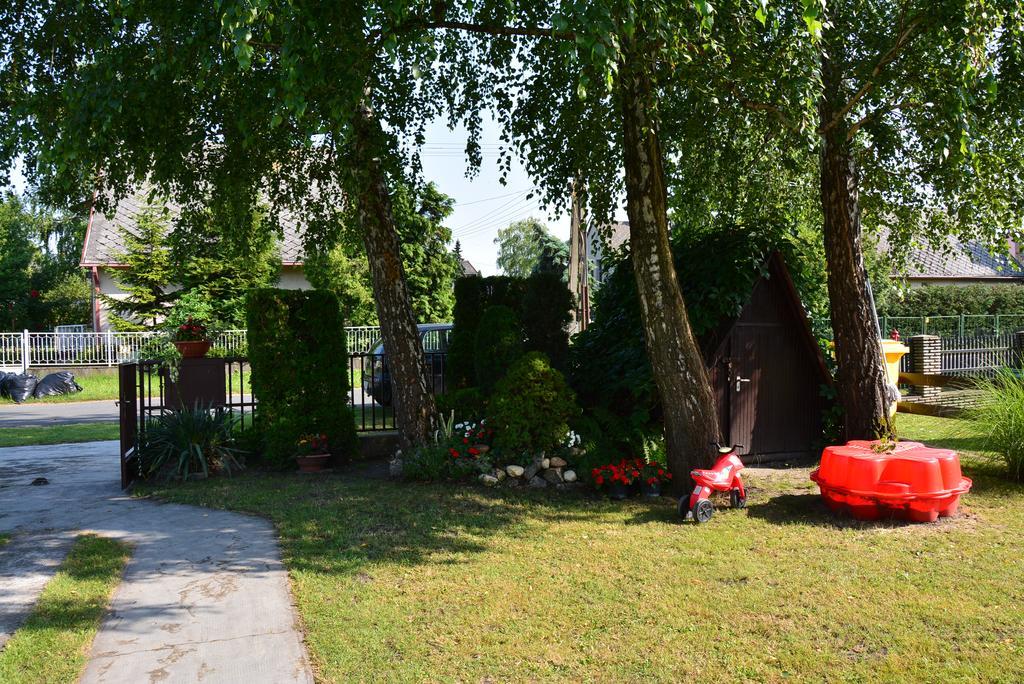 Вилла Rozsa Nyaralohaz Балатонбоглар Экстерьер фото
