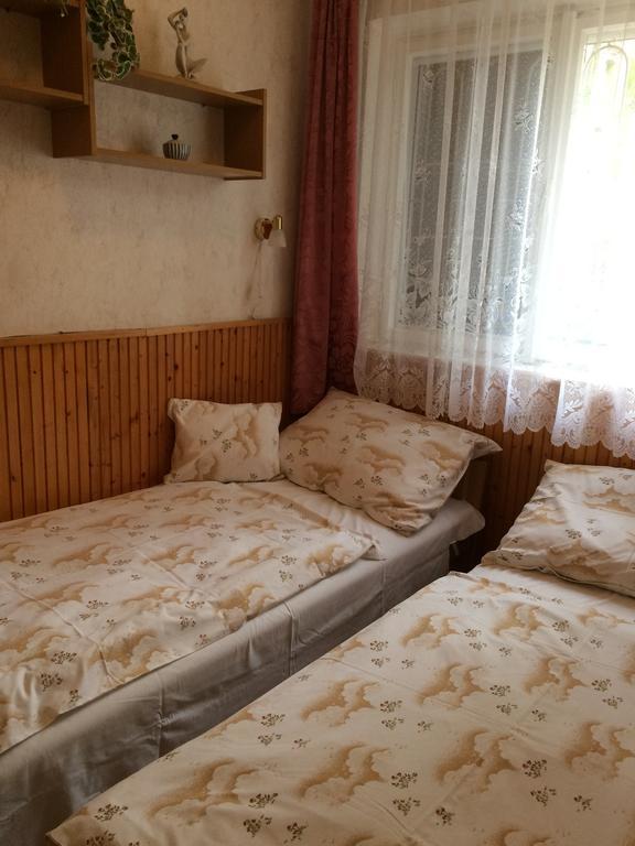 Вилла Rozsa Nyaralohaz Балатонбоглар Экстерьер фото